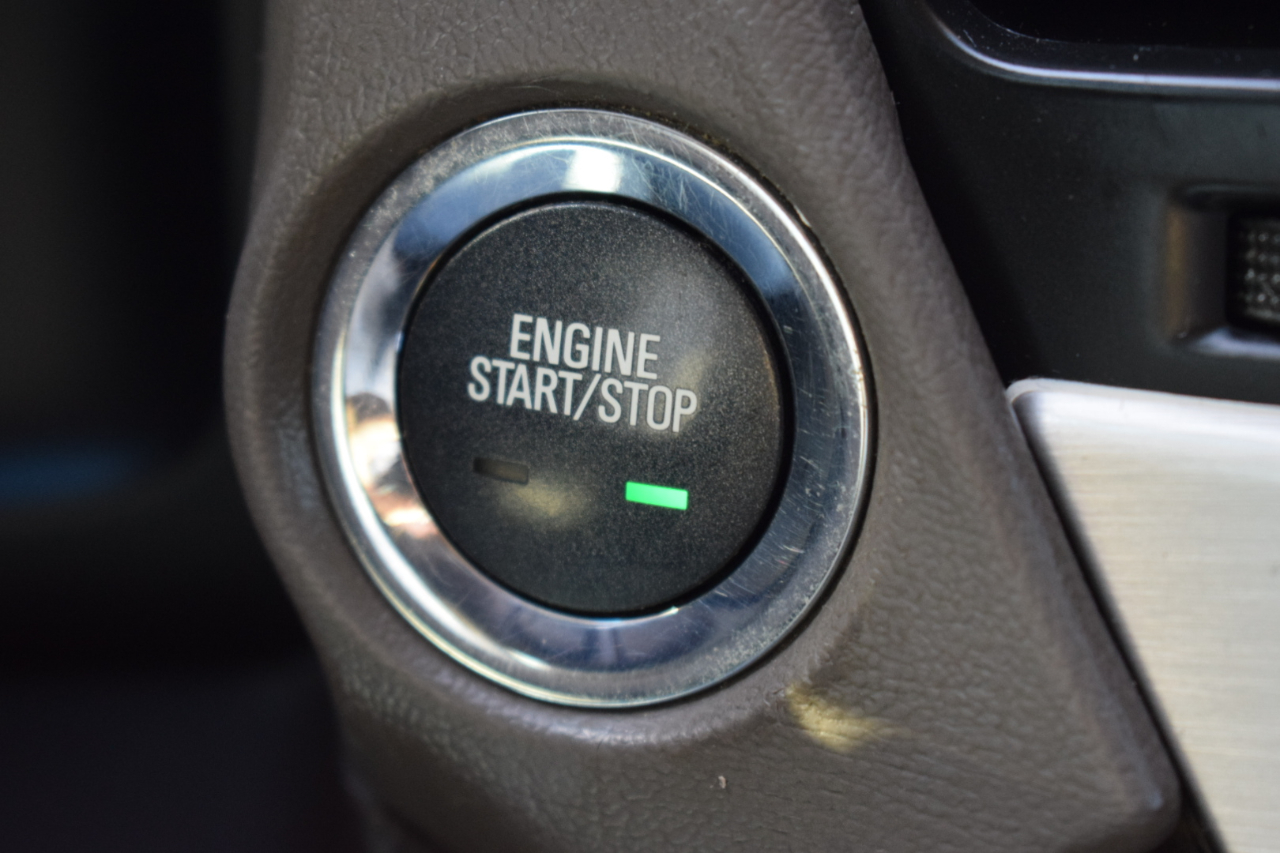 GMC Yukon Denali 2WD 2015