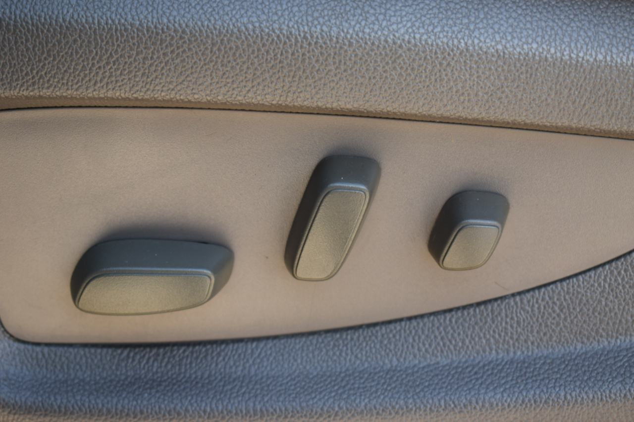 GMC Yukon Denali 2WD 2015