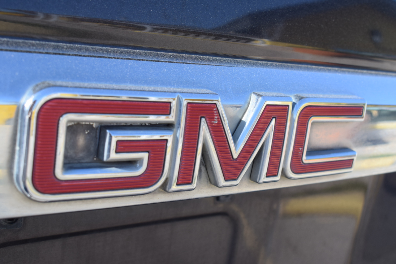 GMC Yukon Denali 2WD 2015