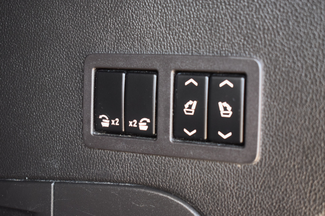 Cadillac Escalade Premium 2WD 2017