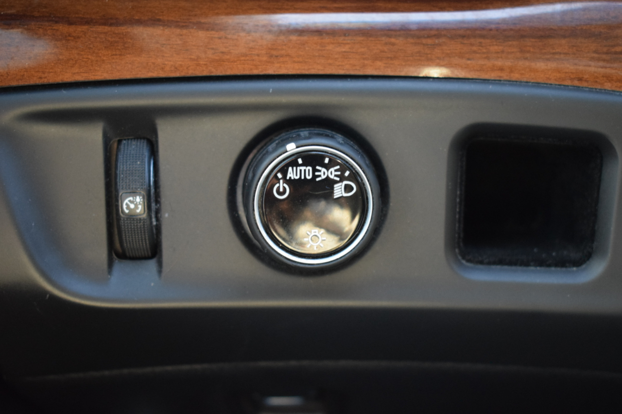 Cadillac Escalade Premium 2WD 2017