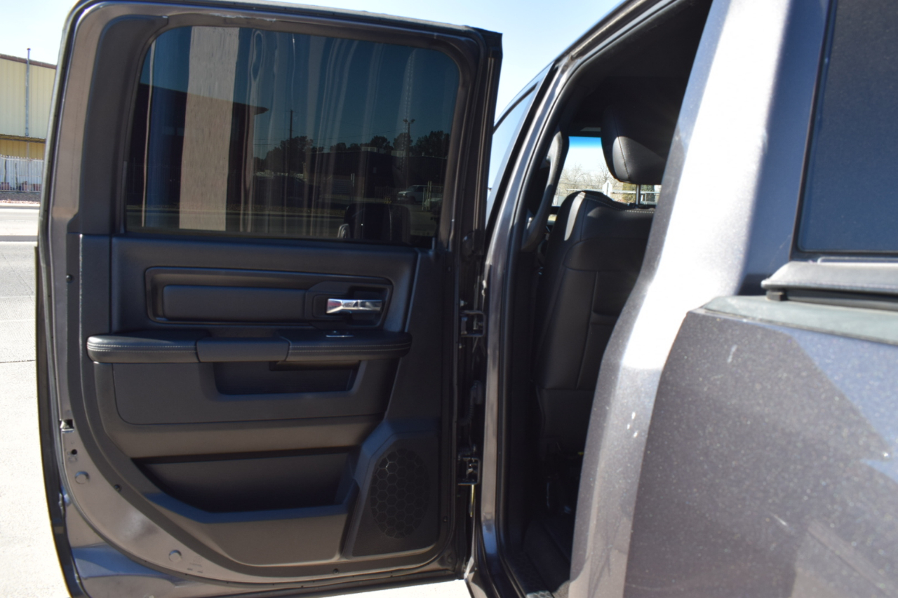 RAM 1500 Rebel Crew Cab SWB 4WD 2017