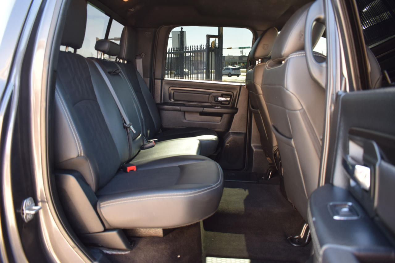 RAM 1500 Rebel Crew Cab SWB 4WD 2017