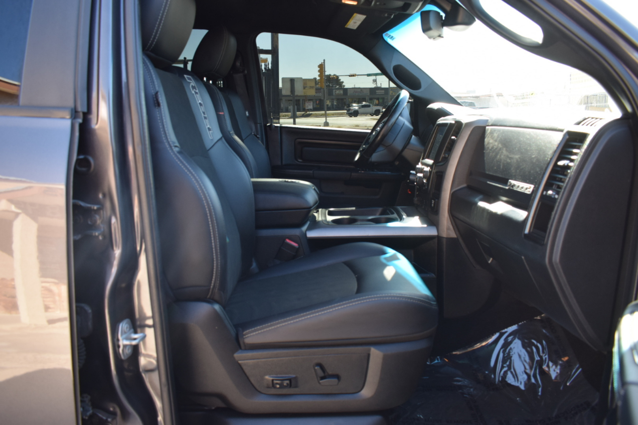 RAM 1500 Rebel Crew Cab SWB 4WD 2017