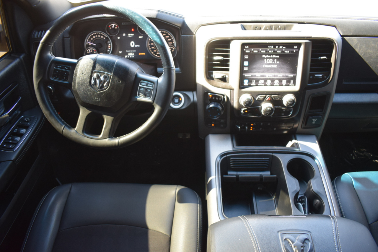 RAM 1500 Rebel Crew Cab SWB 4WD 2017