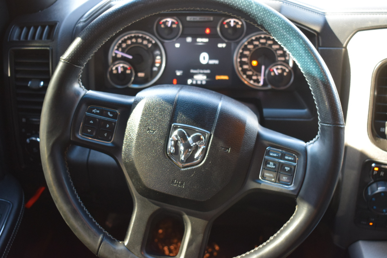 RAM 1500 Rebel Crew Cab SWB 4WD 2017