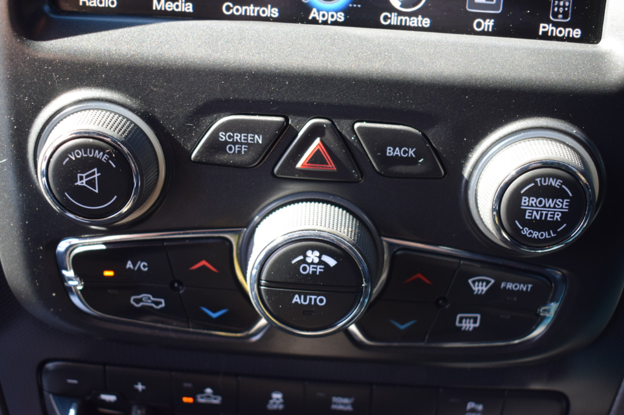 RAM 1500 Rebel Crew Cab SWB 4WD 2017