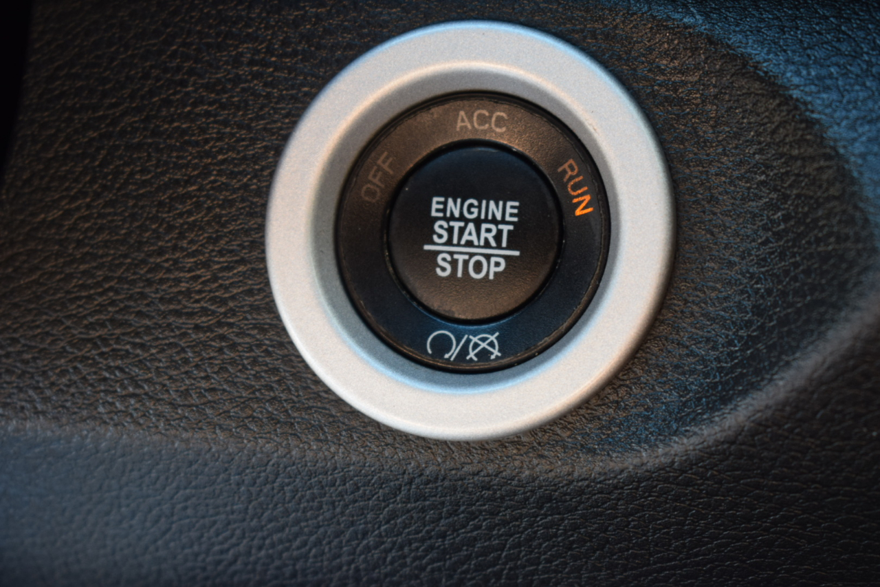 RAM 1500 Rebel Crew Cab SWB 4WD 2017