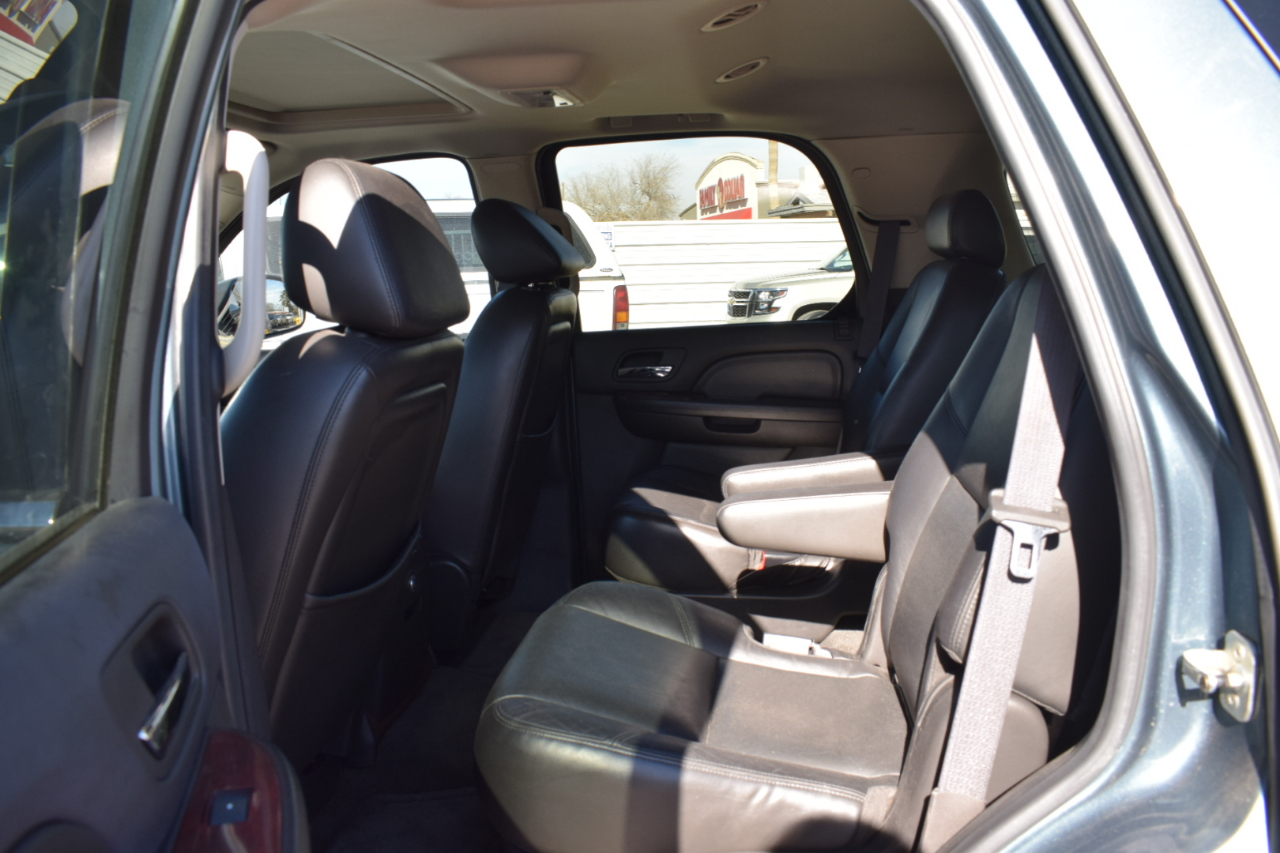 Cadillac Escalade 2WD 2008