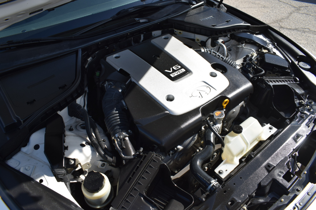 Infiniti Q50 Premium 2015