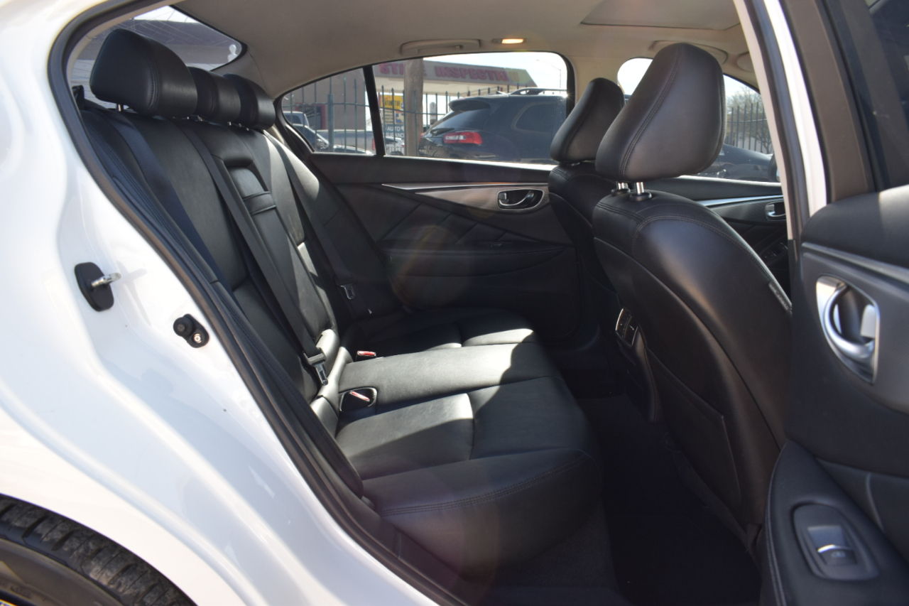 Infiniti Q50 Premium 2015