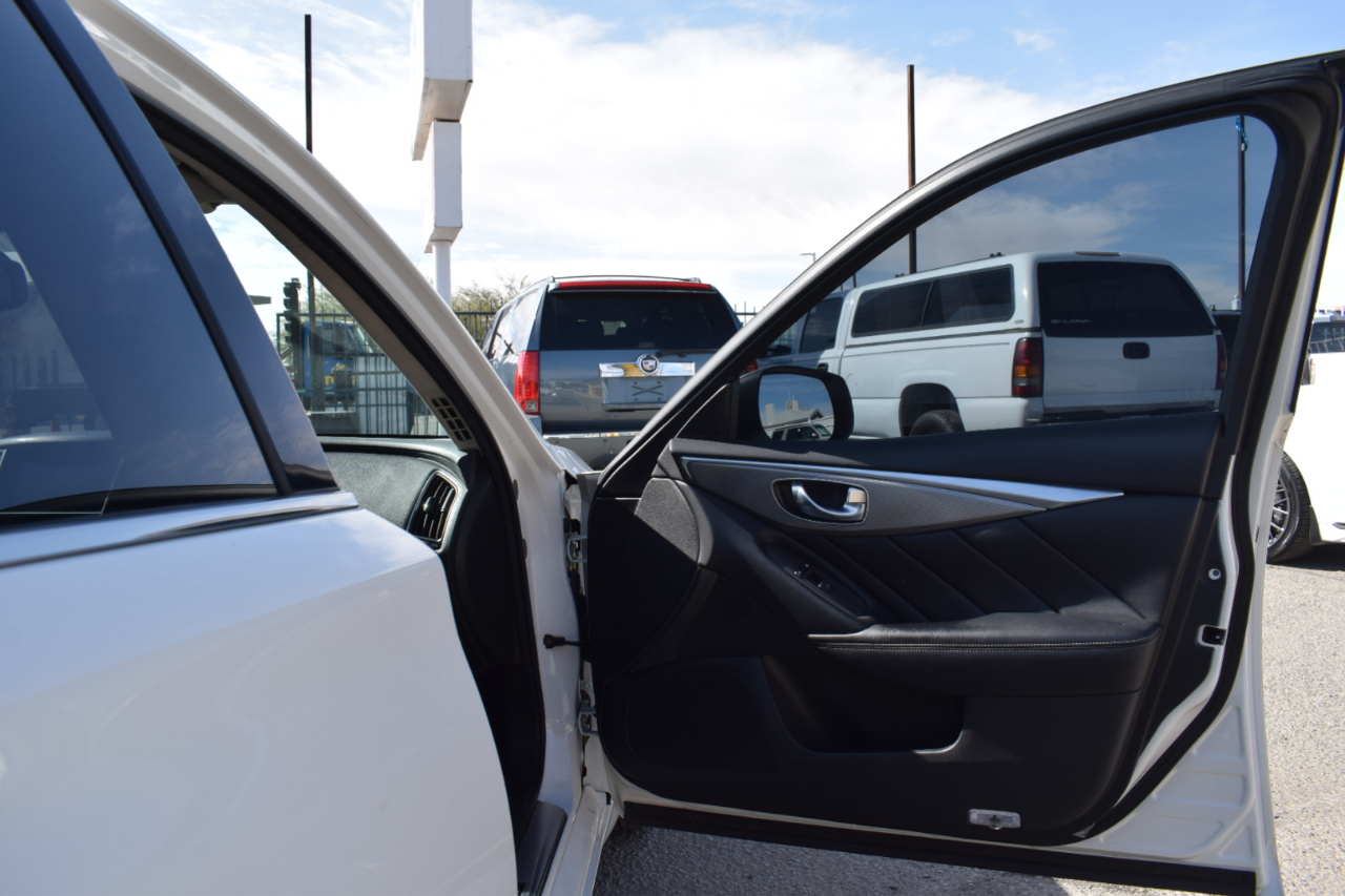 Infiniti Q50 Premium 2015