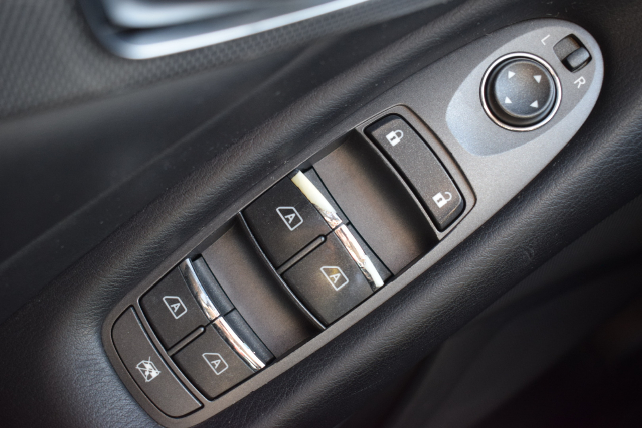 Infiniti Q50 Premium 2015