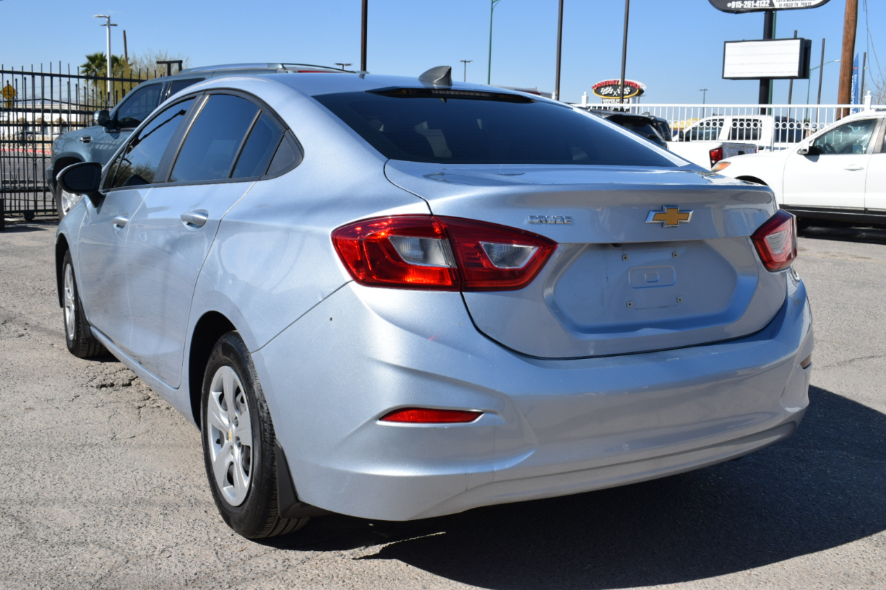 Chevrolet Cruze LS Auto 2018