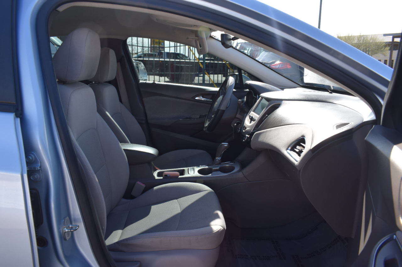 Chevrolet Cruze LS Auto 2018