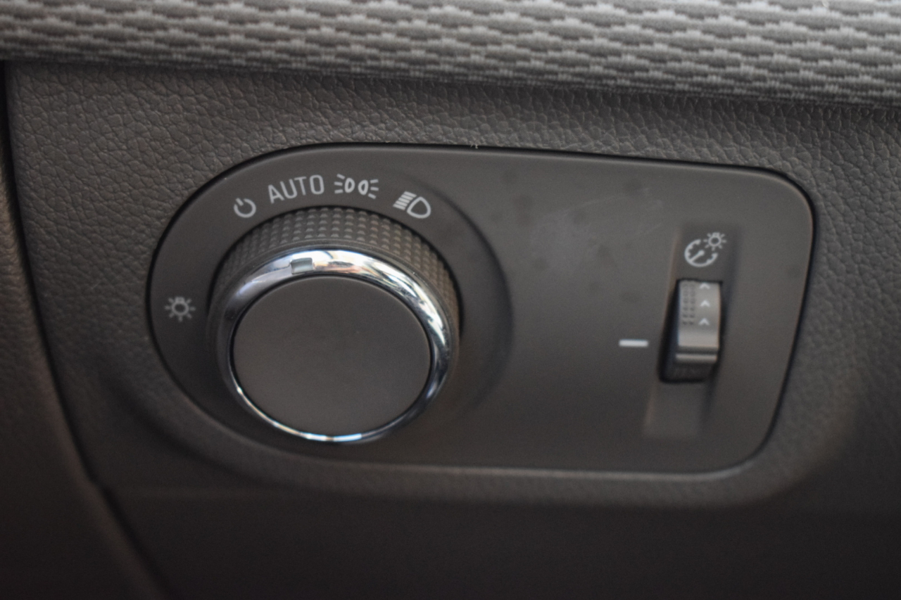 Chevrolet Cruze LS Auto 2018