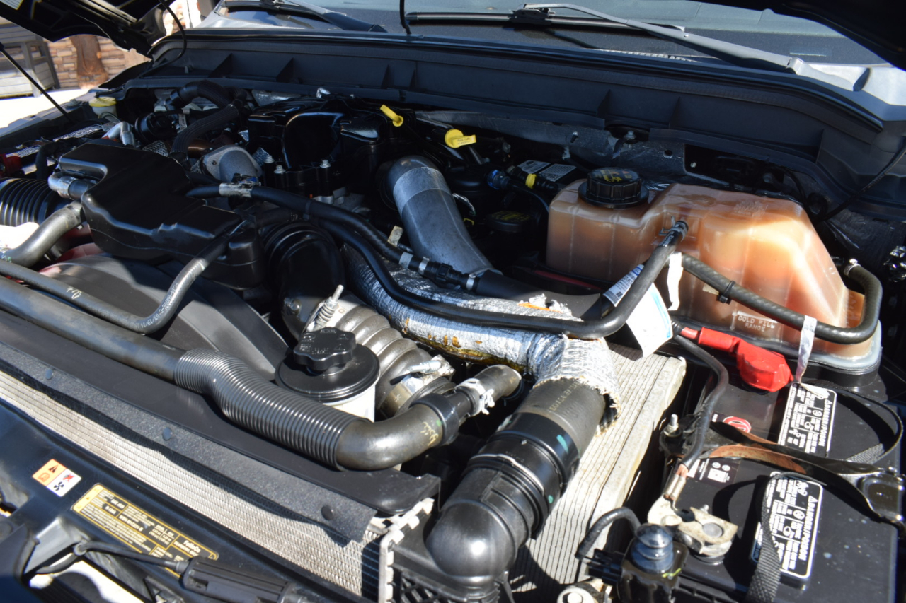 Ford F-250 SD Lariat Crew Cab 4WD 2015