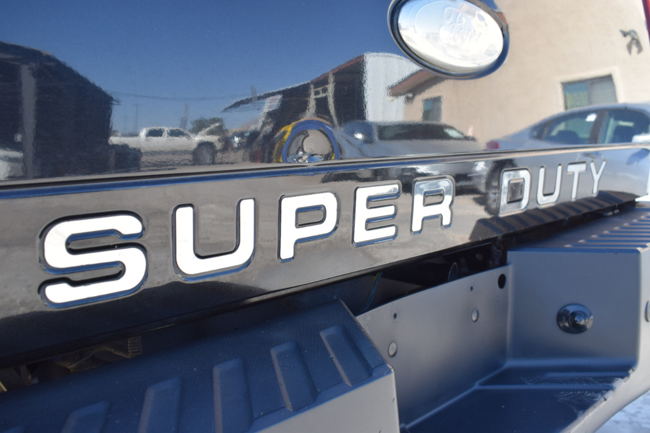 Ford F-250 SD Lariat Crew Cab 4WD 2015