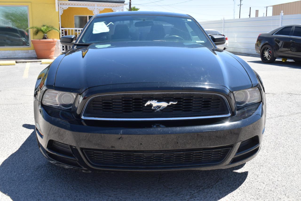 Ford Mustang V6 Coupe 2014