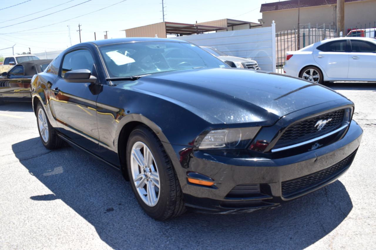 Ford Mustang V6 Coupe 2014