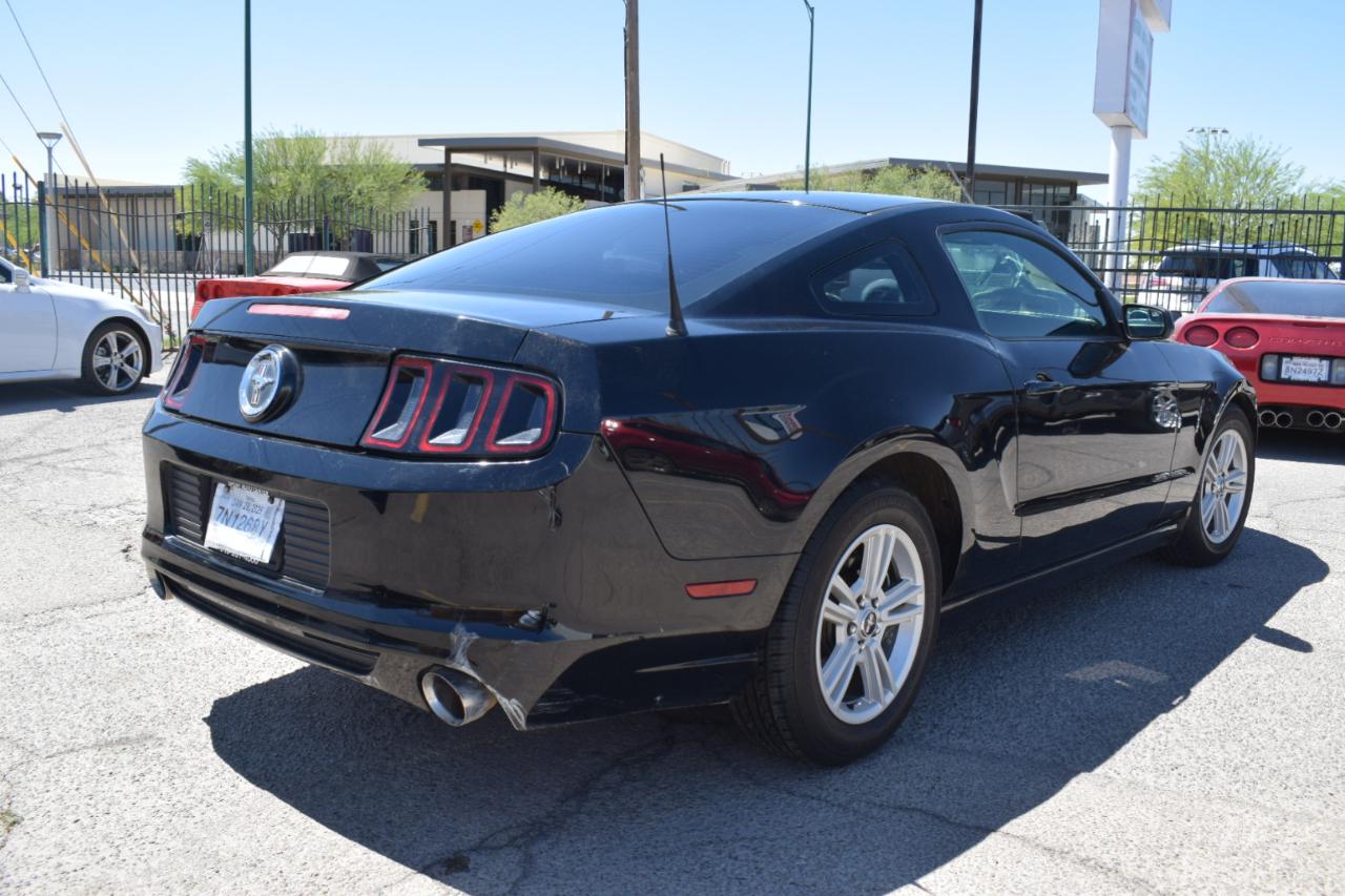 Ford Mustang V6 Coupe 2014