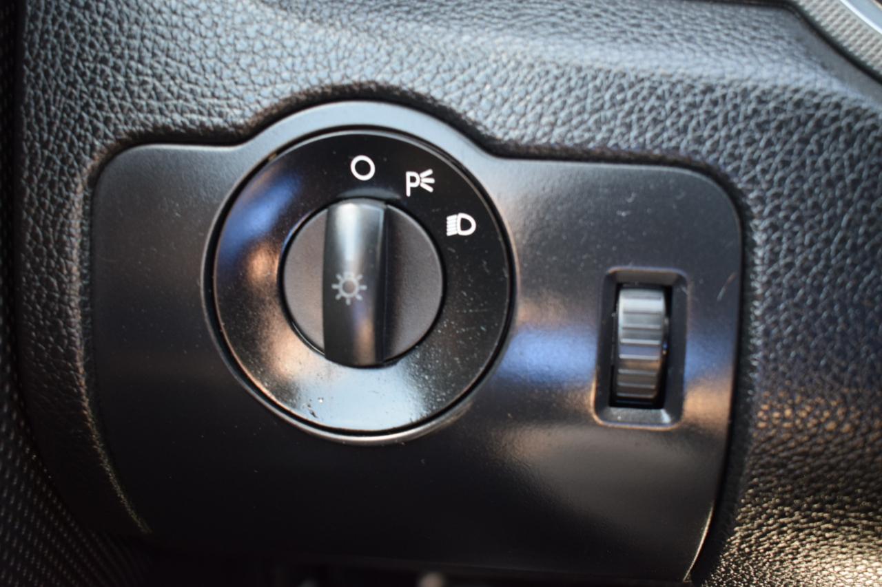 Ford Mustang V6 Coupe 2014