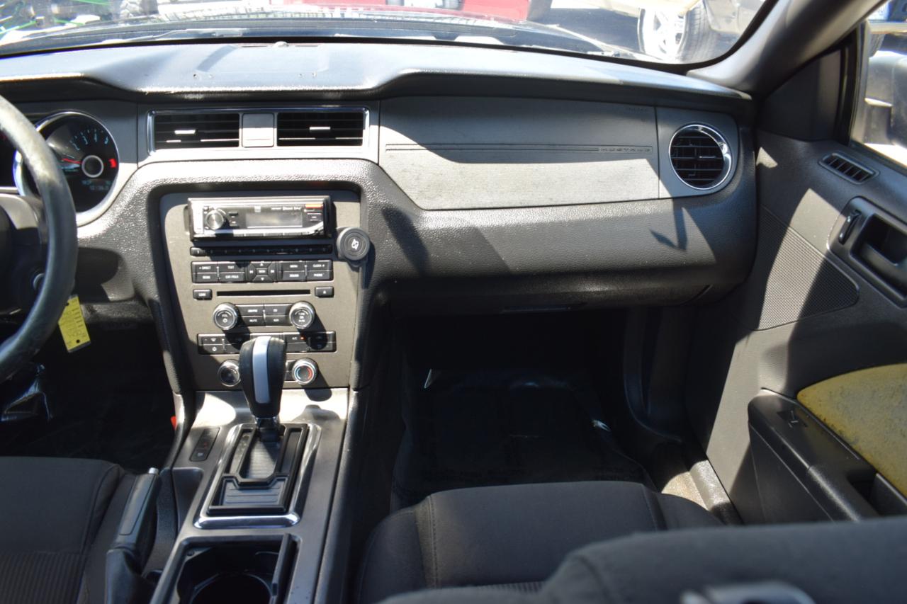 Ford Mustang V6 Coupe 2014