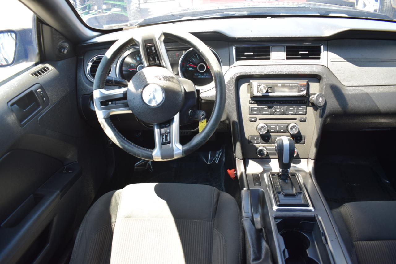 Ford Mustang V6 Coupe 2014