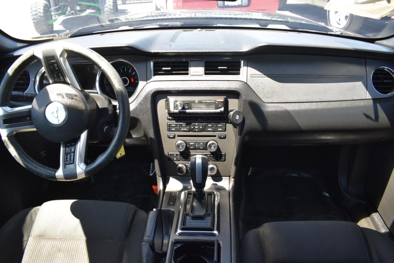 Ford Mustang V6 Coupe 2014