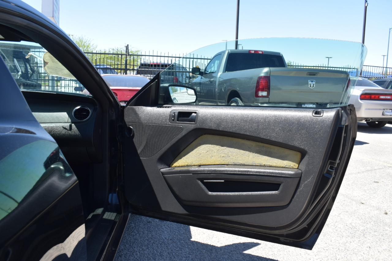 Ford Mustang V6 Coupe 2014