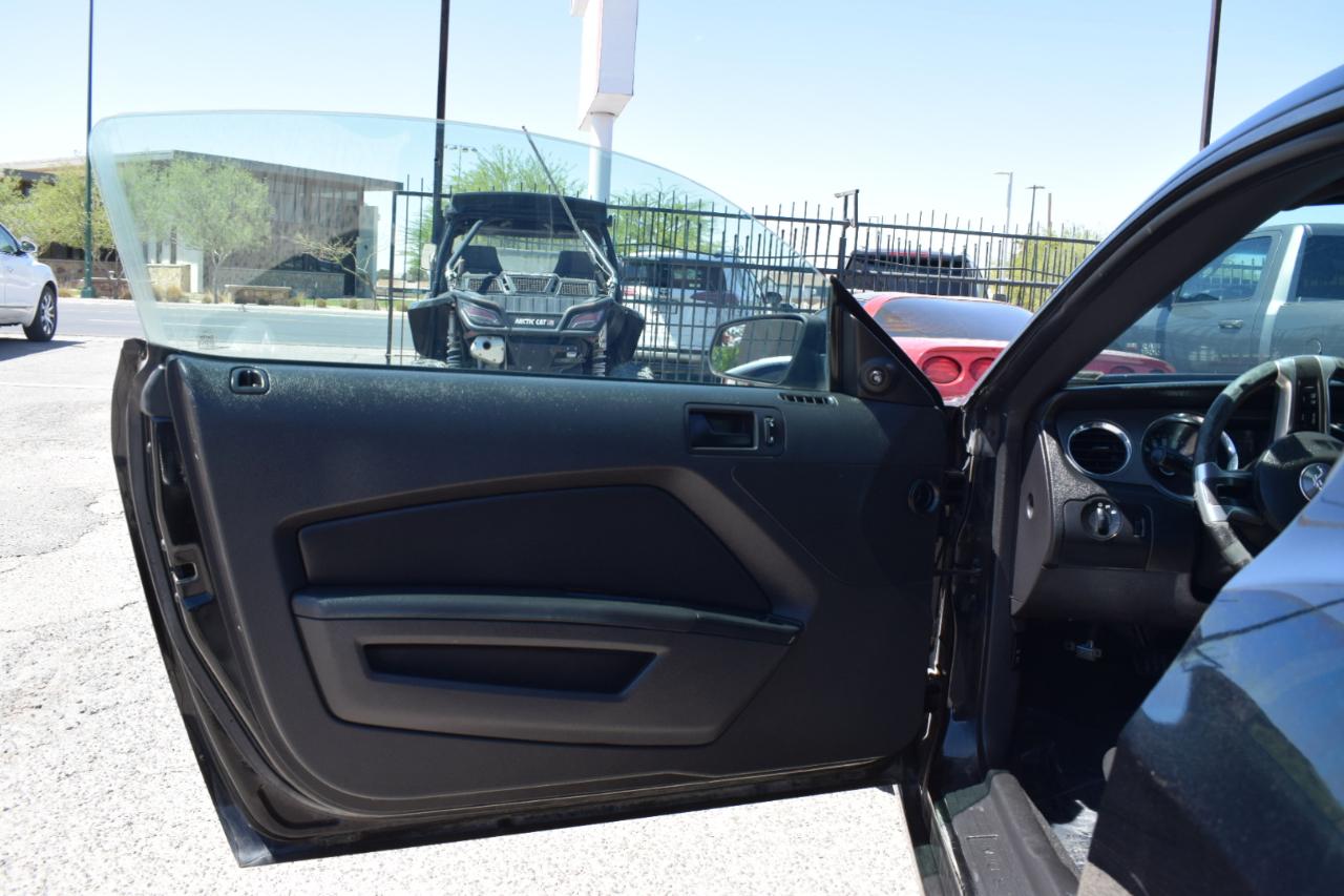 Ford Mustang V6 Coupe 2014