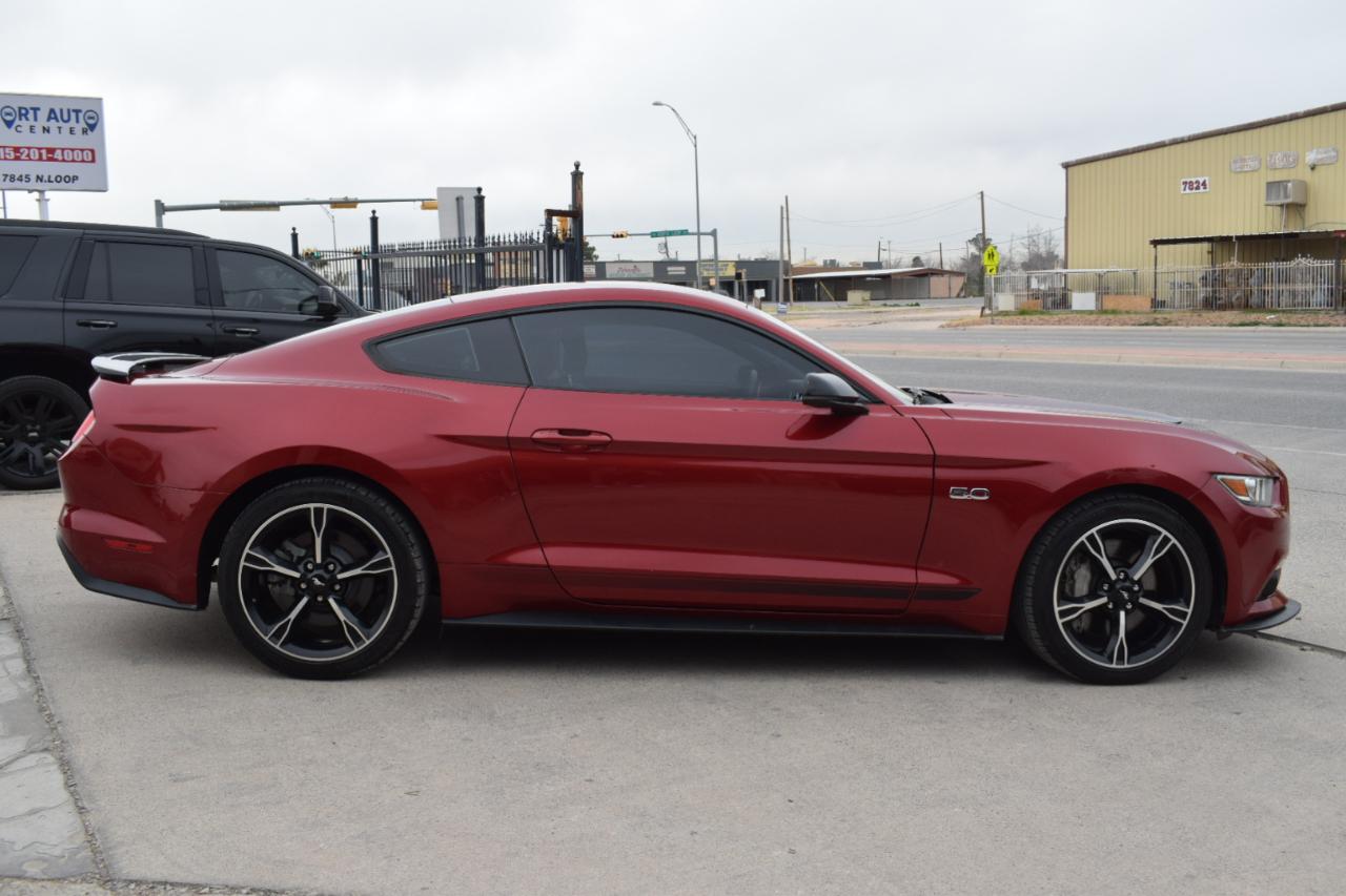 Ford Mustang GT Premium Coupe 2017