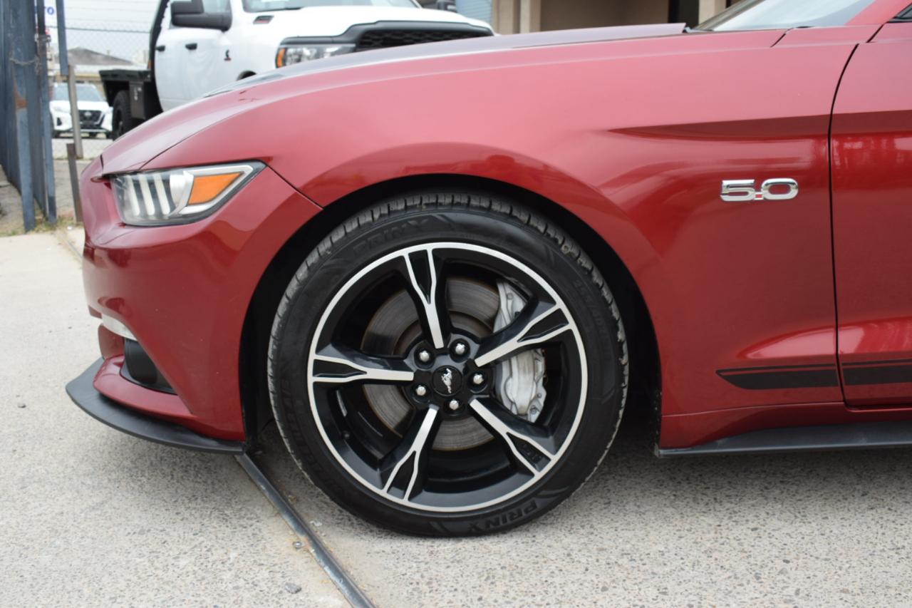 Ford Mustang GT Premium Coupe 2017