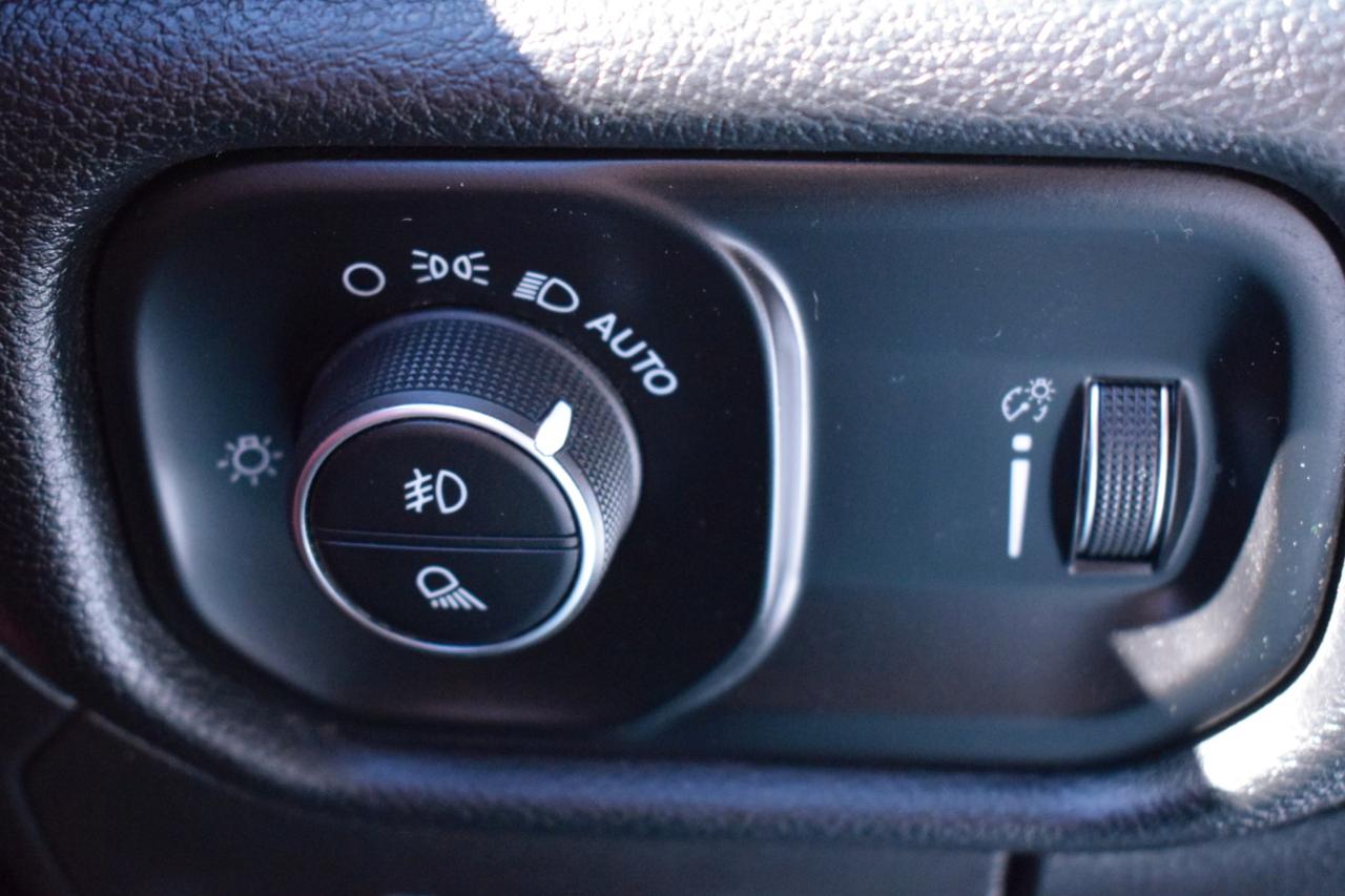 RAM 1500 Rebel Crew Cab SB 4WD 2020