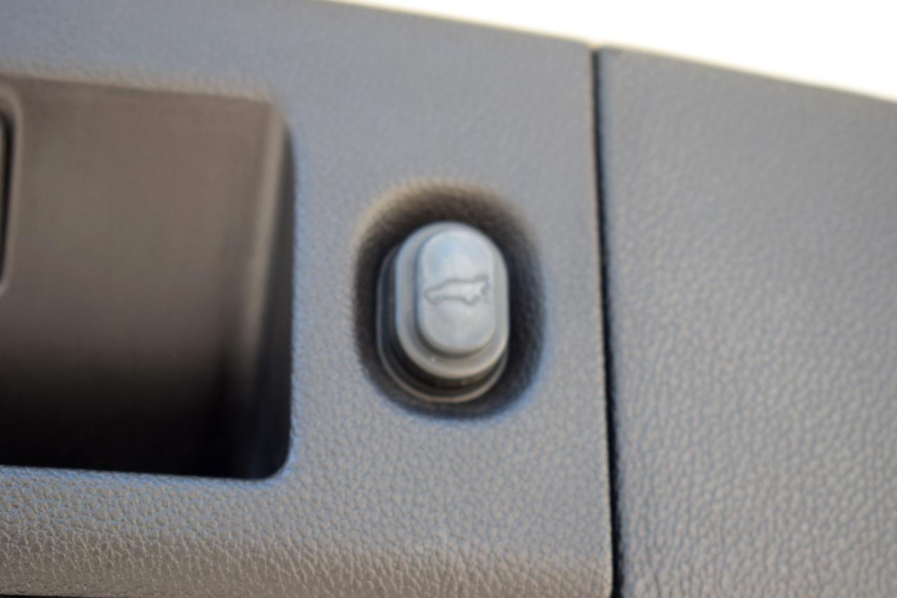 GMC Yukon SLT 2WD 2017