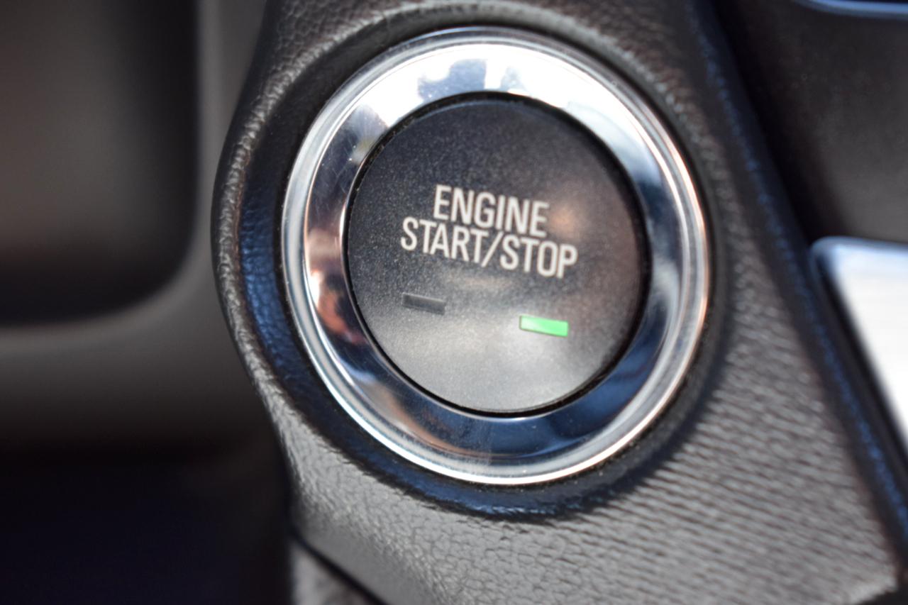 GMC Yukon SLT 2WD 2017