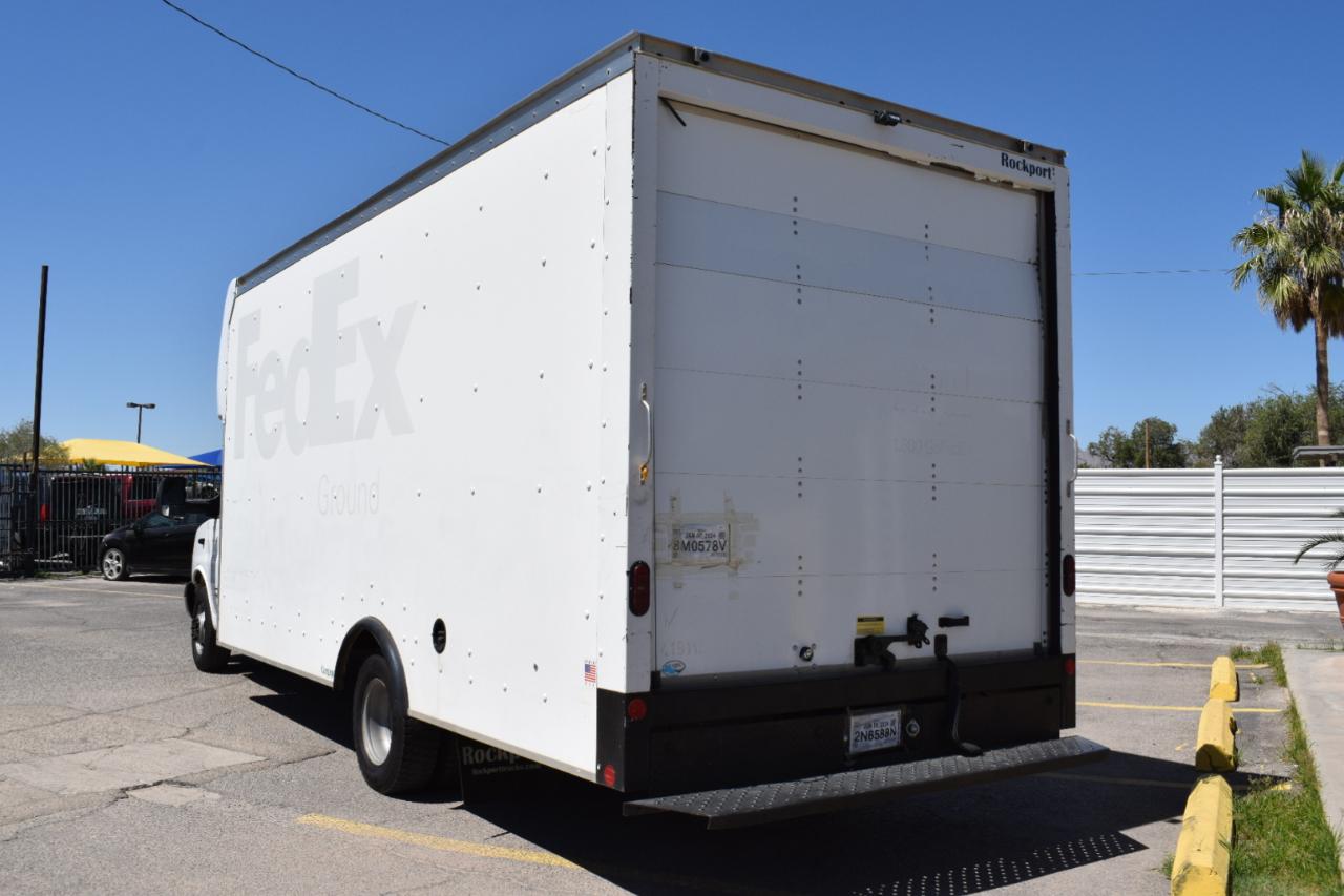 GMC Savana G4500 177 in. 2019