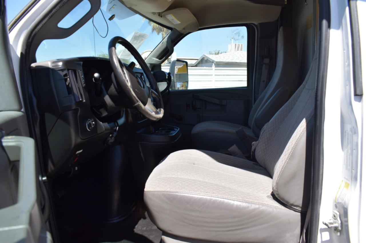 GMC Savana G4500 177 in. 2019