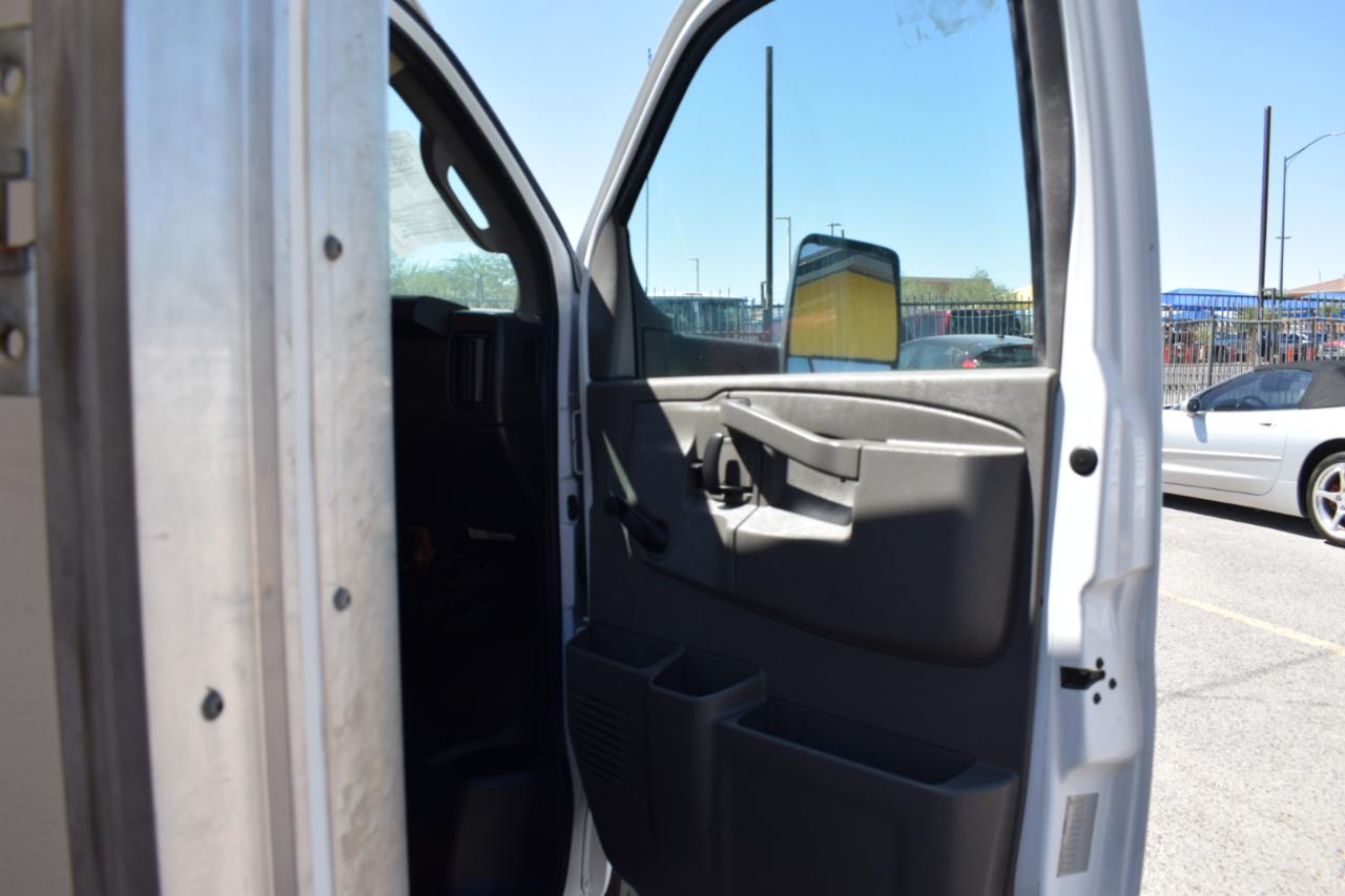 GMC Savana G4500 177 in. 2019