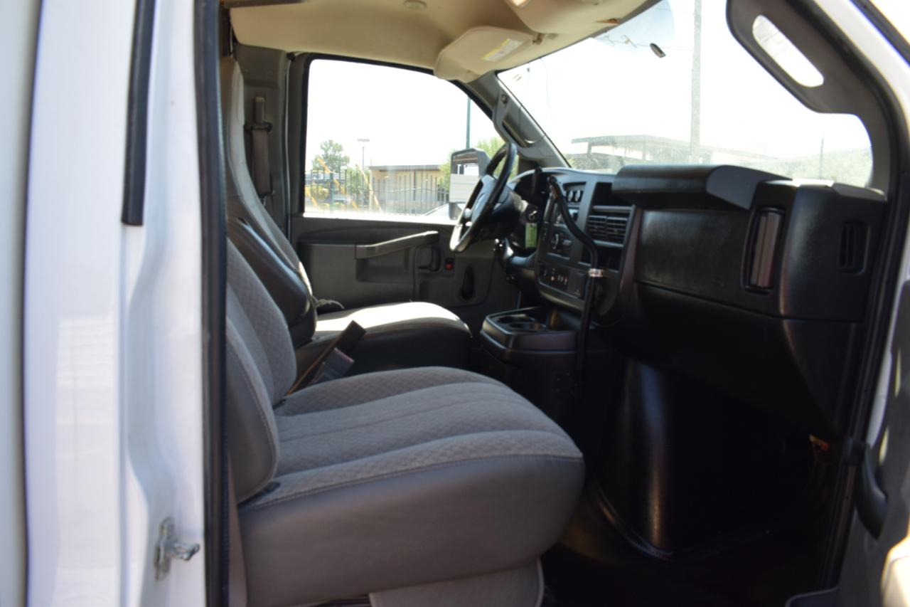 GMC Savana G4500 177 in. 2019
