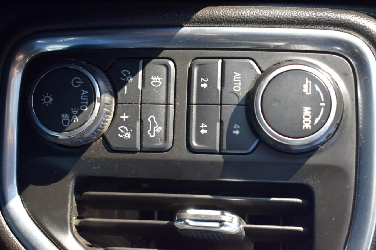 Chevrolet Silverado 1500 LT Trail Boss Crew Cab 4WD 2020