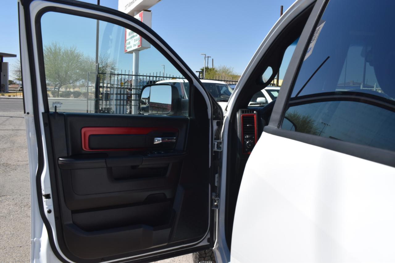 RAM 1500 Rebel Crew Cab SWB 4WD 2016