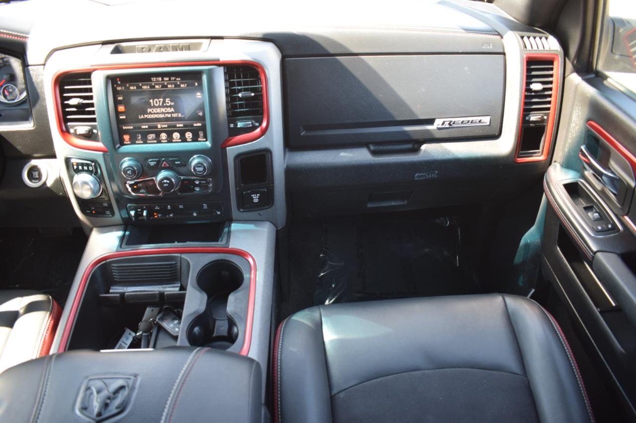 RAM 1500 Rebel Crew Cab SWB 4WD 2016