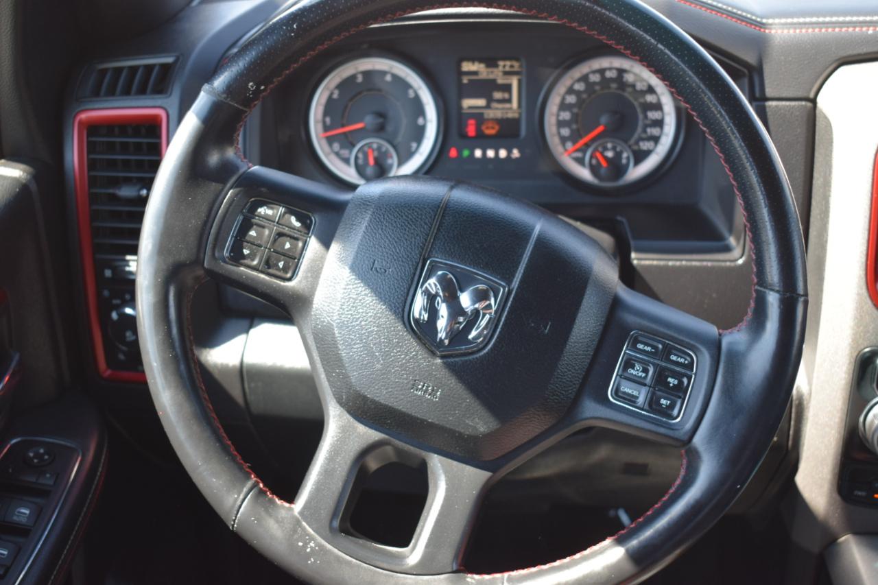 RAM 1500 Rebel Crew Cab SWB 4WD 2016