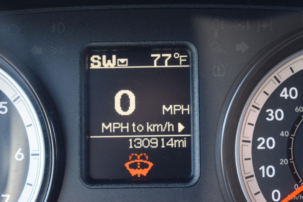 RAM 1500 Rebel Crew Cab SWB 4WD 2016