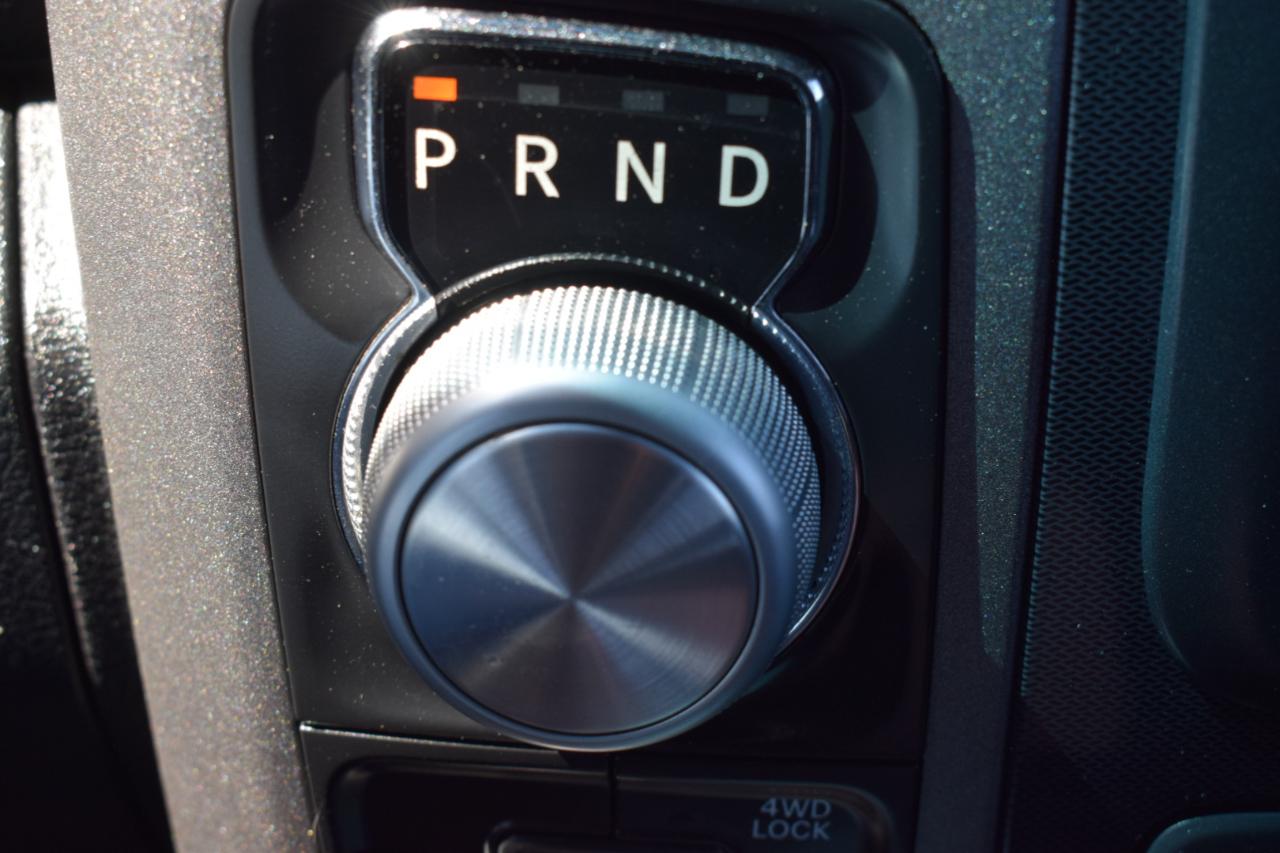 RAM 1500 Rebel Crew Cab SWB 4WD 2016