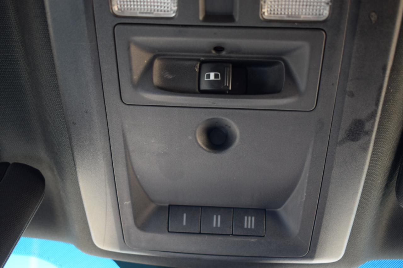 RAM 1500 Rebel Crew Cab SWB 4WD 2016