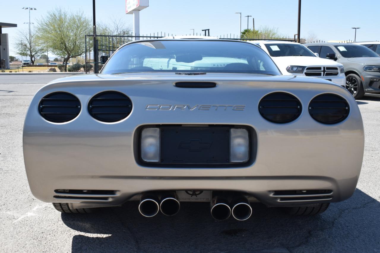 Chevrolet Corvette Coupe 2001