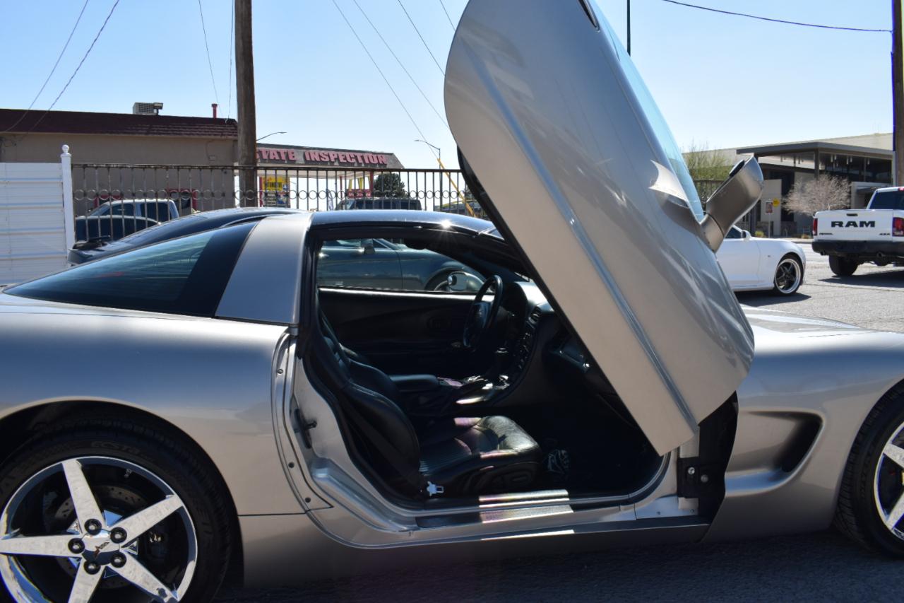 Chevrolet Corvette Coupe 2001