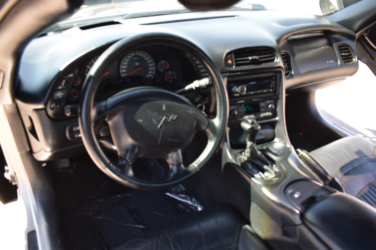 Chevrolet Corvette Coupe 2001